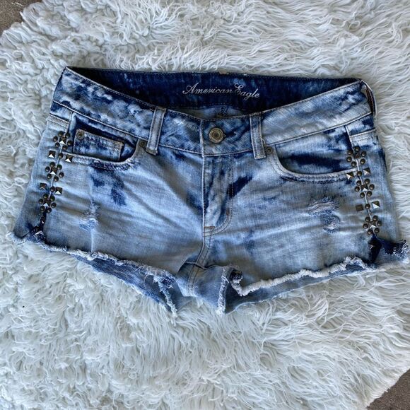 American Eagle Outfitters Distressed Embellished Tye Dye Raw Hem Shorts Sz 2 - Picture 1 of 12
